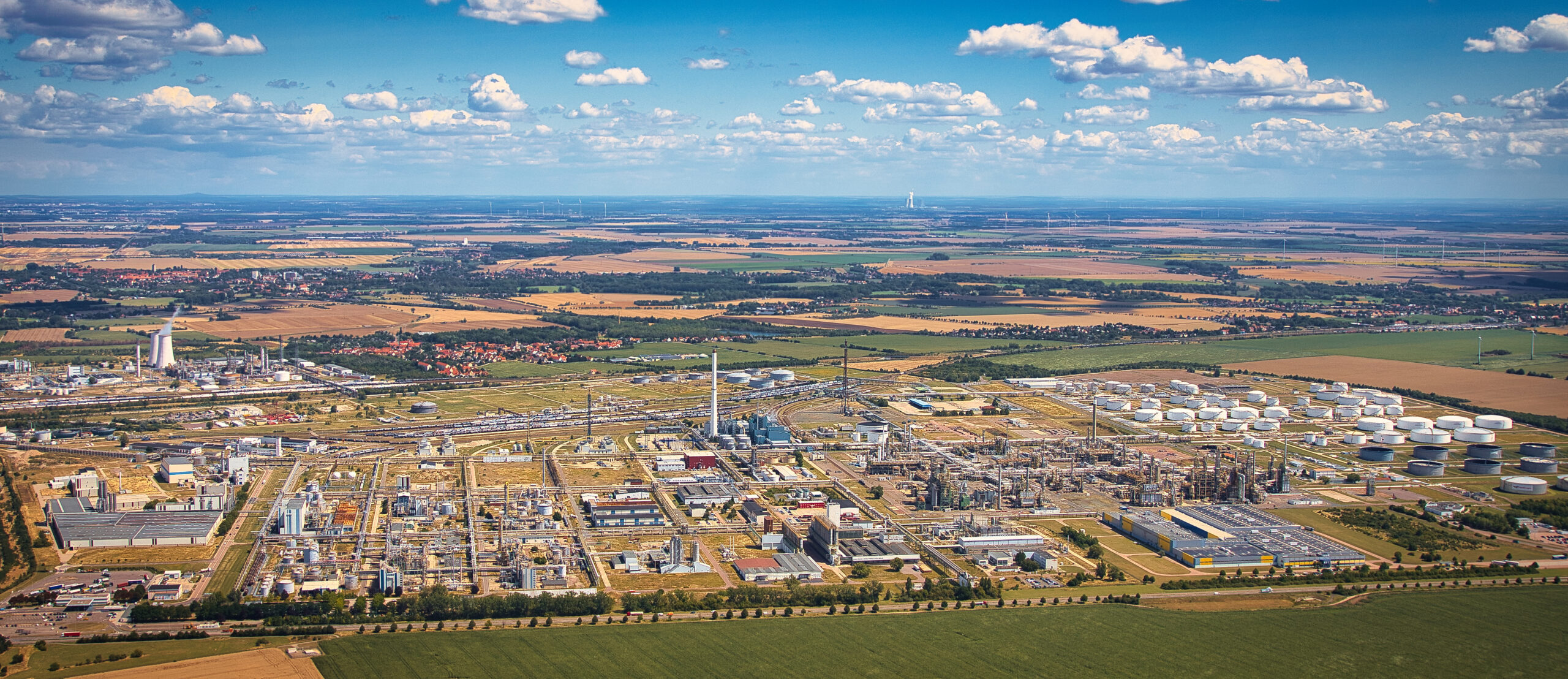 Chemiestandort Leuna aus Tragschrauber
